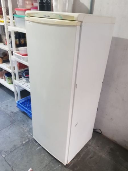 Refrigerador ELECTROLUX