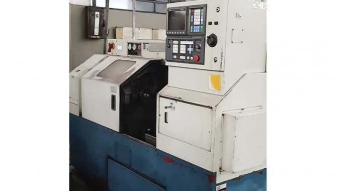 Tornos CNC Romi 3 Torno CNC