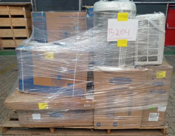 UNIDADE CONDENSADORA 36K CR, CONDICIONADOR DE AR DE JANELA, FORNO DE MICROONDAS 20L 127V 60HZ E OUTROS. (APROX.: 28 ITENS)