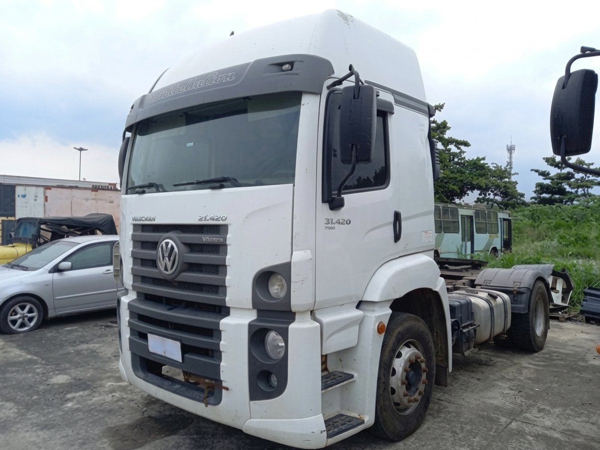 VOLKSWAGEN CONSTELLATION 18/19